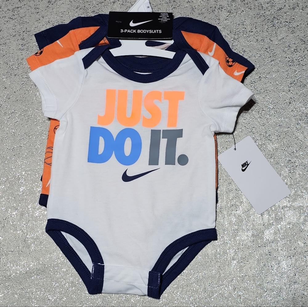 Nike Infant's (3-Pack) Bodysuit(Onesies) Size: 0-3M Color: Blue Void (NWT)